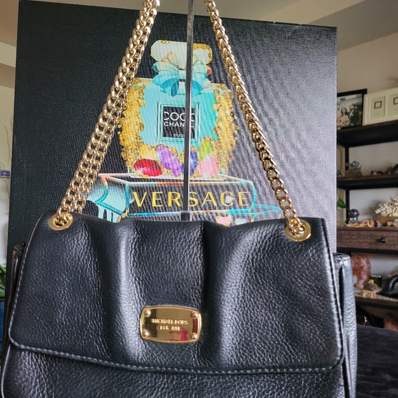 Michael Kors Handbags - Michael Kors Black Leather Shoulder Bag